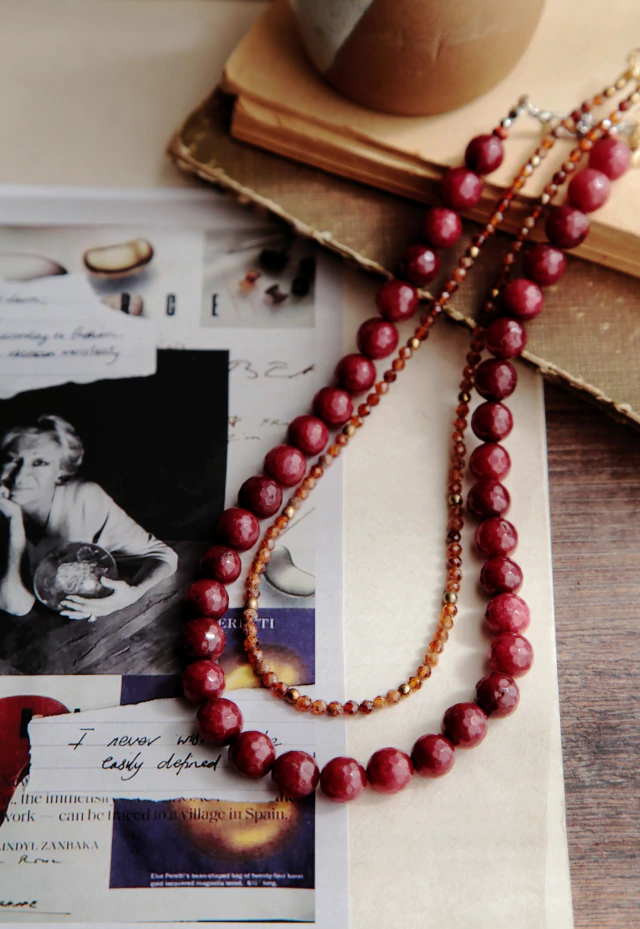 Collar Borgona